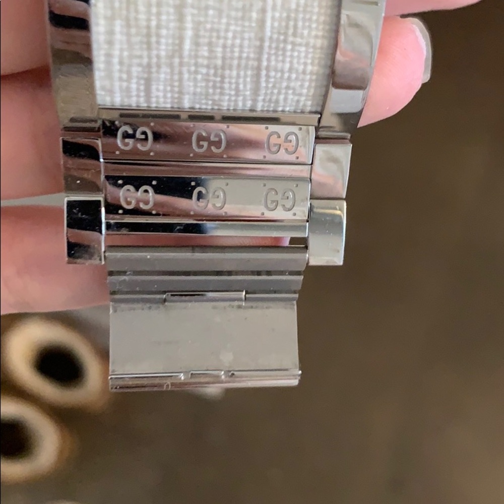 Gucci Watch - Picture 2 of 4